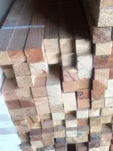 Сухой строганный брусок из лиственницы 40х40